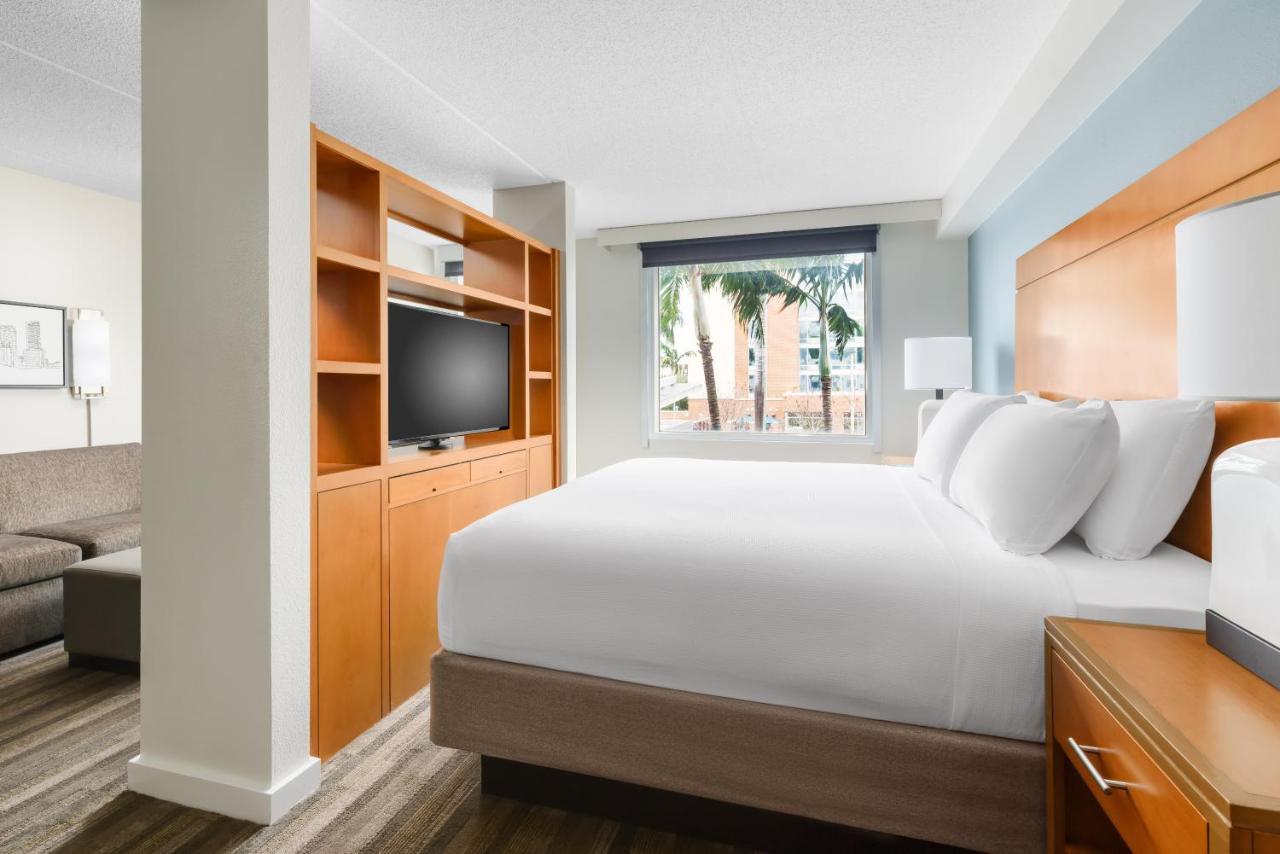 Hyatt House Fort Lauderdale Airport/Cruise Port デイニア・ビーチ エクステリア 写真