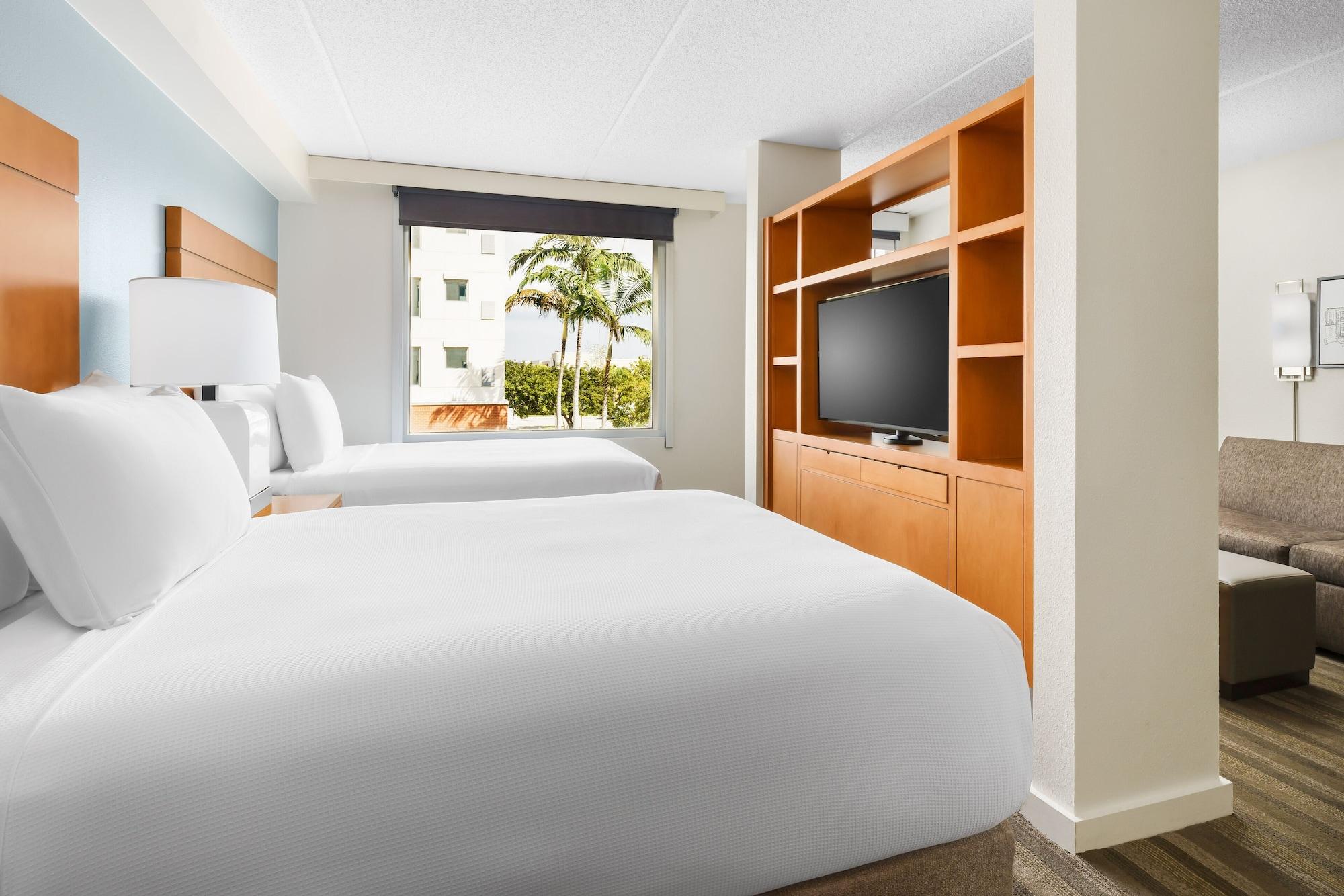 Hyatt House Fort Lauderdale Airport/Cruise Port デイニア・ビーチ エクステリア 写真